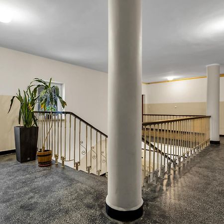 Metro Politechnika 3-Bedroom Apartment Βαρσοβία Εξωτερικό φωτογραφία