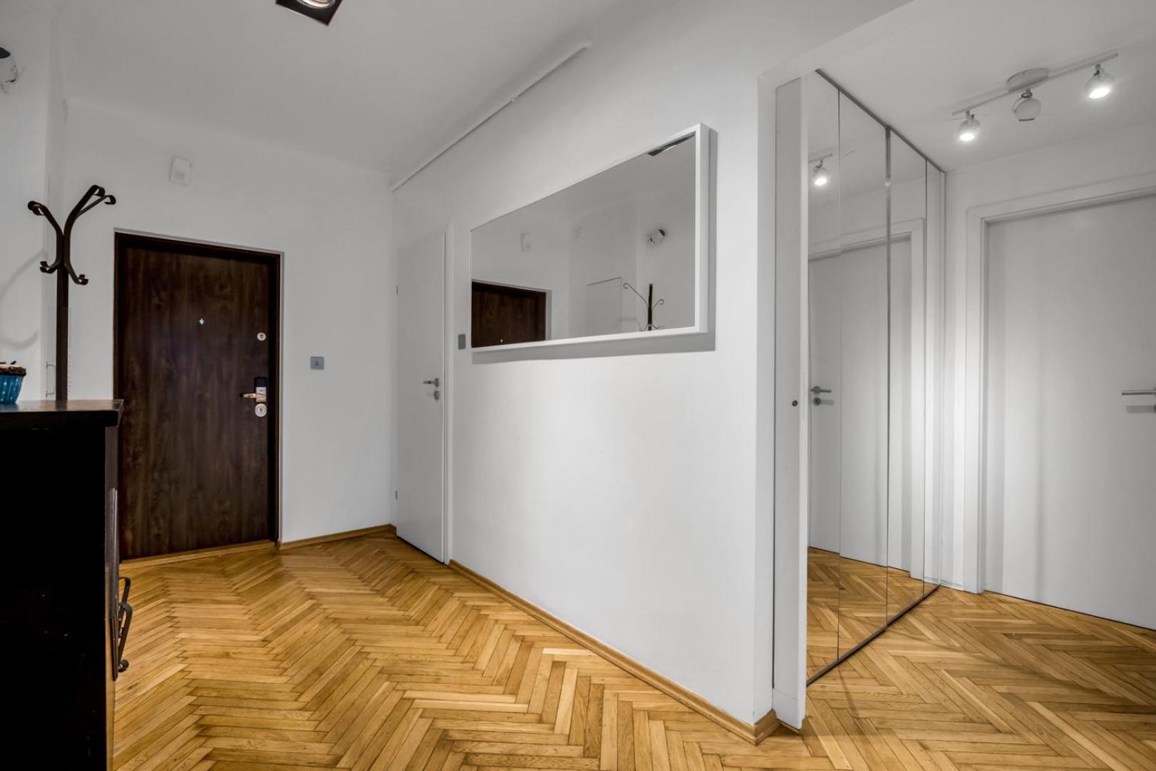Metro Politechnika 3-Bedroom Apartment Βαρσοβία Εξωτερικό φωτογραφία